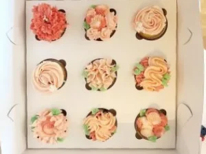 10 Innleggsbrett for 9 cupcakes