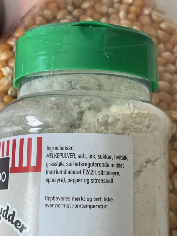 Popcorn med sourcream/gressløk-krydder og kokosolje